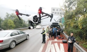 無人機“交警”助力交通管理，讓道路更順暢